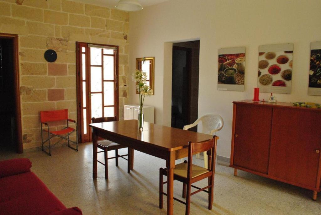 Bed and Breakfast Residenza Del Sole Surbo Экстерьер фото